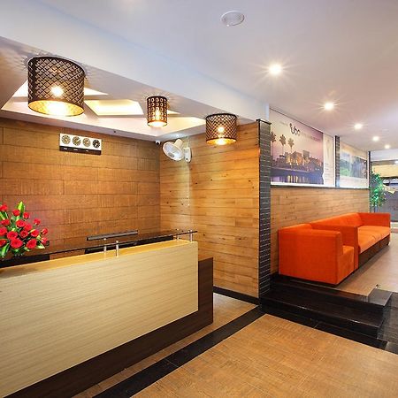 Pgs Inn Kochi Exterior photo