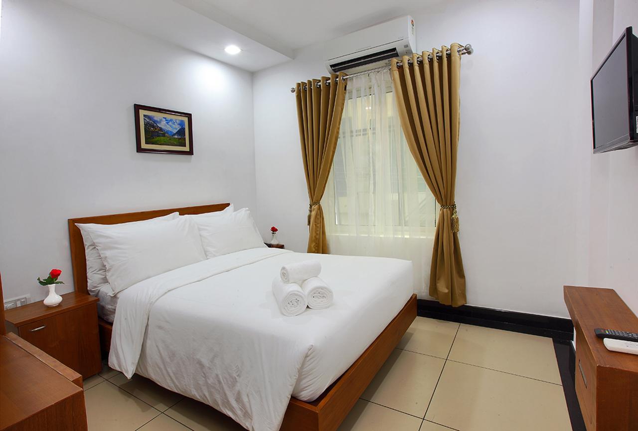 Pgs Inn Kochi Exterior photo
