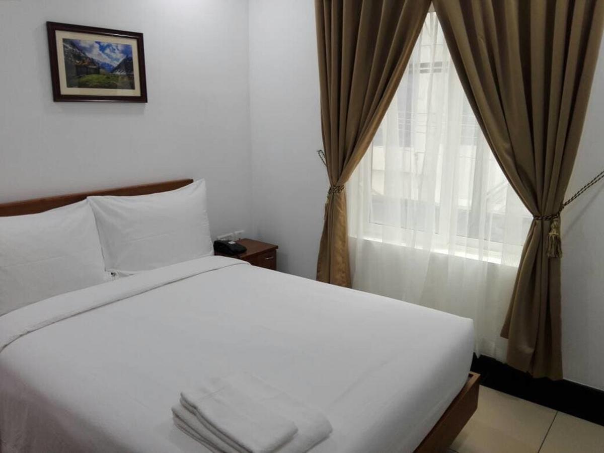 Pgs Inn Kochi Exterior photo